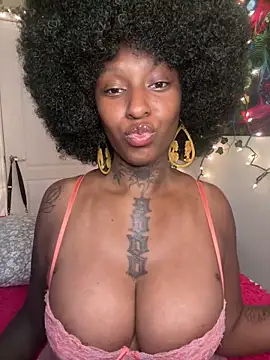 MistiSavannah online show from 06/07/26, 12:42