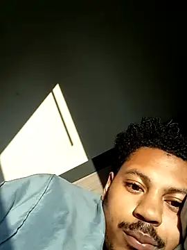 Snapshot of Yungandhungd chatting on 09/19/25, 12:39 Yungandhungd online show from 09/19/25, 12:39