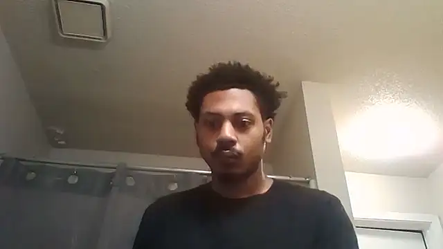 Snapshot of Yungandhungd chatting on 09/30/25, 01:05 Yungandhungd online show from 09/30/25, 01:05