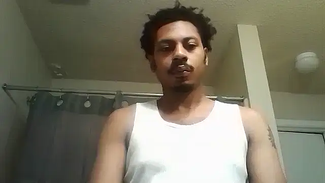 Snapshot of Yungandhungd chatting on 10/02/25, 01:51 Yungandhungd online show from 10/02/25, 01:51