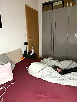 OliviaaFischer online show from 11/04/25, 09:25