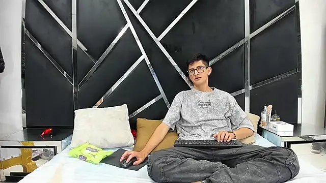 Noa Arez online show from 01/16/26, 04:05