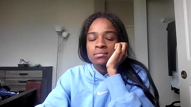 Marlowlovee online show from 09/25/25, 04:00