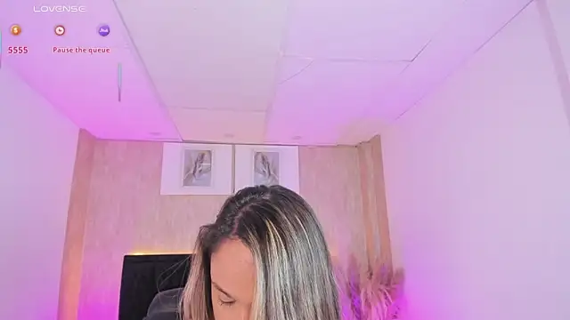 jessica hotxxx online show from 04/18/26, 03:16