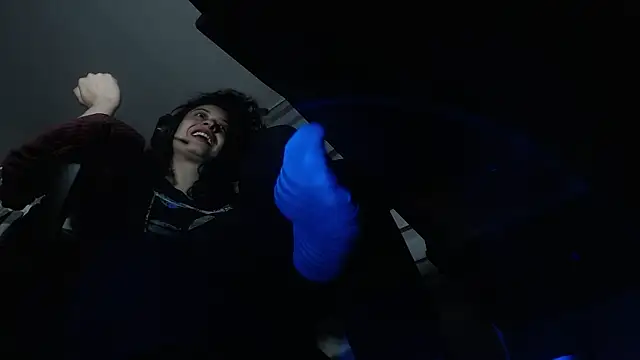 miss carmila1 online show from 12/04/25, 10:51