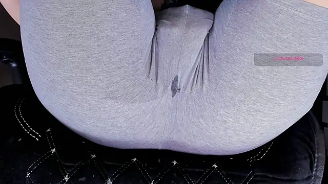 Cameltoe squirt inPants online show from 09/10/25, 03:23