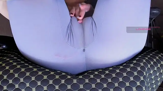 Cameltoe squirt inPants online show from 12/17/25, 01:06