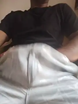 COme8989 online show from 11/29/25, 06:16