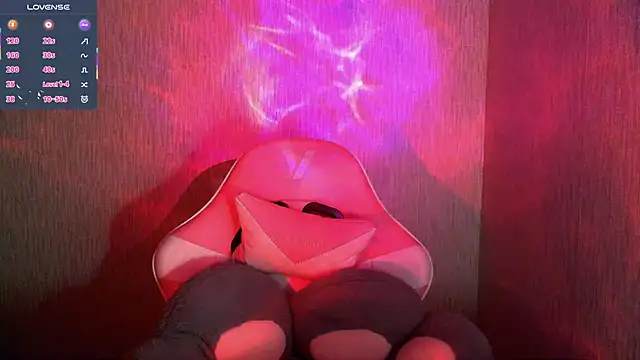 Snapshot of eskatmi chatting on 02/19/26, 02:29 eskatmi online show from 02/19/26, 02:29