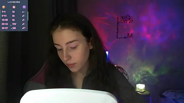 Snapshot of eskatmi chatting on 02/21/26, 01:28 eskatmi online show from 02/21/26, 01:28