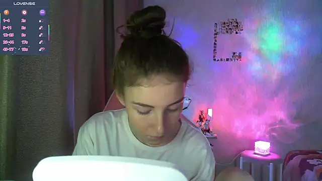 Snapshot of eskatmi chatting on 03/01/26, 02:02 eskatmi online show from 03/01/26, 02:02