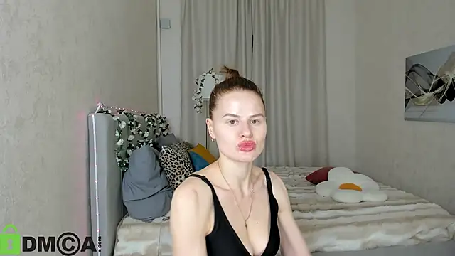 Wanda Gomez online show from 04/22/26, 03:13