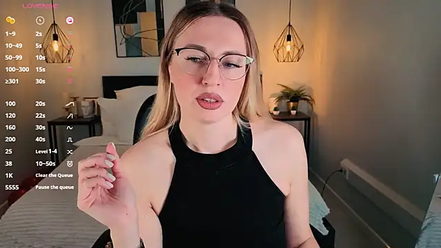 Lexi terele online show from 10/10/25, 06:45