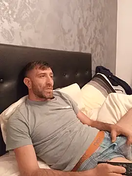 Alexdaniel89 online show from 05/17/26, 07:21