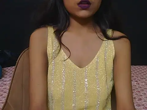 Snapshot of hoty-priya chatting on 09/11/25, 04:34 hoty-priya online show from 09/11/25, 04:34