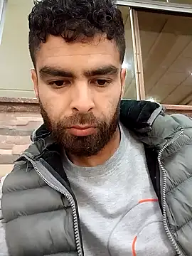 Snapshot of flix09 chatting on 04/11/26, 07:35 flix09 online show from 04/11/26, 07:35