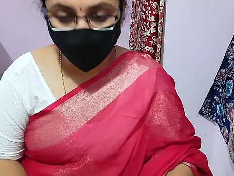 jannu6482 online show from 10/25/25, 04:35