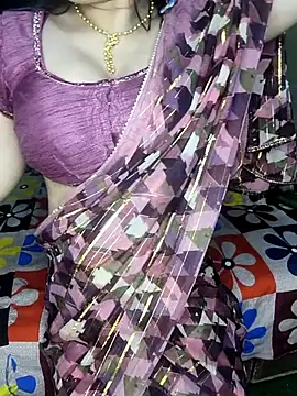 Snapshot of PRIYA_22 chatting on 09/20/25, 10:49 PRIYA 22 online show from 09/20/25, 10:49