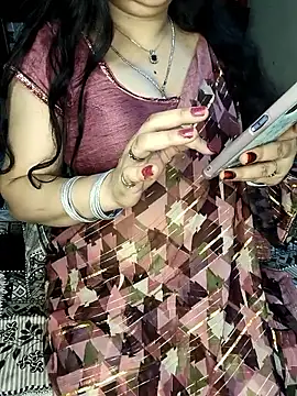 Snapshot of PRIYA_22 chatting on 10/02/25, 02:07 PRIYA 22 online show from 10/02/25, 02:07