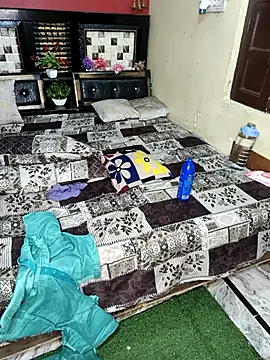 Snapshot of PRIYA_22 chatting on 10/03/25, 02:19 PRIYA 22 online show from 10/03/25, 02:19