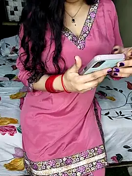 Snapshot of PRIYA_22 chatting on 10/16/25, 01:23 PRIYA 22 online show from 10/16/25, 01:23