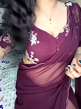 Snapshot of PRIYA_22 chatting on 10/29/25, 05:04 PRIYA 22 online show from 10/29/25, 05:04