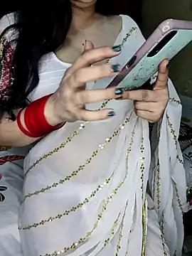 Snapshot of PRIYA_22 chatting on 11/01/25, 01:46 PRIYA 22 online show from 11/01/25, 01:46