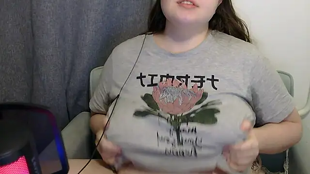 brattyprincessemma online show from 02/14/26, 09:00