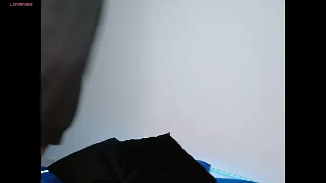 Gia Lee online show from 10/21/25, 03:40