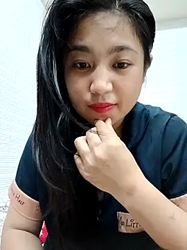 Snapshot of Minn-cute chatting on 09/28/25, 05:57 Minn-cute online show from 09/28/25, 05:57