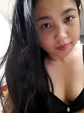 Snapshot of Minn-cute chatting on 10/02/25, 05:03 Minn-cute online show from 10/02/25, 05:03