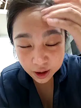 Snapshot of Minn-cute chatting on 11/04/25, 02:54 Minn-cute online show from 11/04/25, 02:54