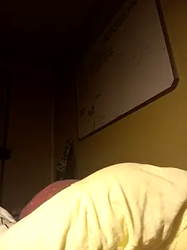 Snapshot of Freakysluttt chatting on 09/24/25, 05:16 Freakysluttt online show from 09/24/25, 05:16