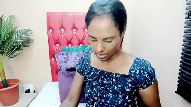 Snapshot of Toxicfantasy4u chatting on 02/05/26, 05:28 Toxicfantasy4u online show from 02/05/26, 05:28