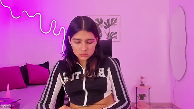 Cherrydollxx online show from 10/04/25, 12:03