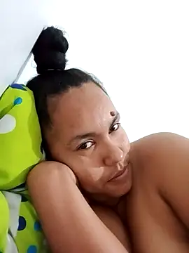 Snapshot of Viviana_h chatting on 11/13/25, 01:59 Viviana h online show from 11/13/25, 01:59