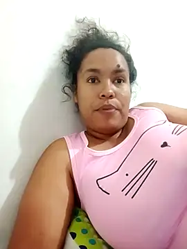 Snapshot of Viviana_h chatting on 11/22/25, 02:10 Viviana h online show from 11/22/25, 02:10