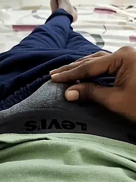 slim-uncut online show from 10/13/25, 05:24