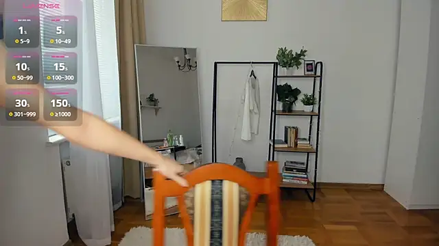 Snapshot of FaaBinaa chatting on 10/12/25, 07:18 FaaBinaa online show from 10/12/25, 07:18