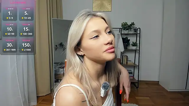 Snapshot of FaaBinaa chatting on 12/01/25, 07:24 FaaBinaa online show from 12/01/25, 07:24