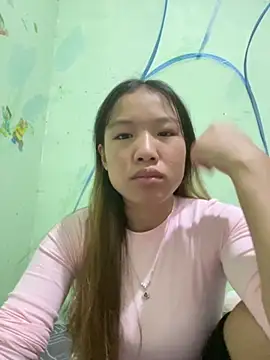 Snapshot of QueenLink chatting on 10/02/25, 10:28 QueenLink online show from 10/02/25, 10:28