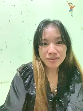 Snapshot of QueenLink chatting on 10/08/25, 04:48 QueenLink online show from 10/08/25, 04:48