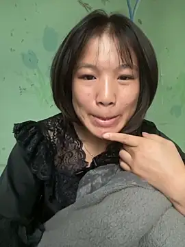 Snapshot of QueenLink chatting on 11/01/25, 02:24 QueenLink online show from 11/01/25, 02:24