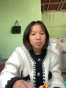 Snapshot of QueenLink chatting on 11/16/25, 03:45 QueenLink online show from 11/16/25, 03:45