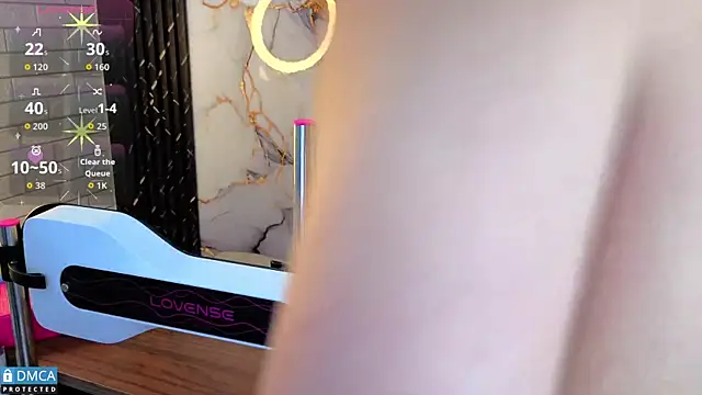 Snapshot of nena_cupcake_ chatting on 12/04/25, 11:08 nena cupcake online show from 12/04/25, 11:08