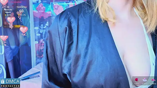 nena cupcake  online show from 07/13/26, 11:02