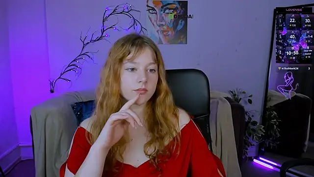 Snapshot of lola_sun12 chatting on 09/18/25, 09:28 lola sun12 online show from 09/18/25, 09:28