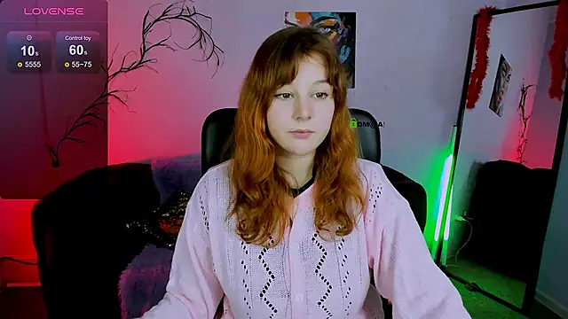 Snapshot of lola_sun12 chatting on 11/21/25, 01:21 lola sun12 online show from 11/21/25, 01:21