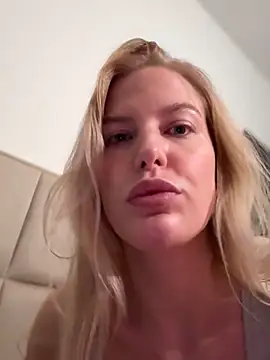 Chloemillerrxx online show from 09/13/25, 01:49