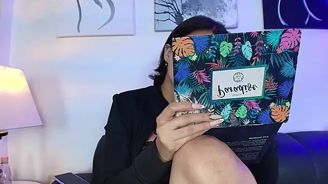 Zoe wang online show from 09/17/25, 03:19